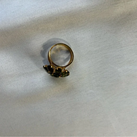 Vintage 60’s Elegant Gold Gemstone Ring - Picture 3 of 4